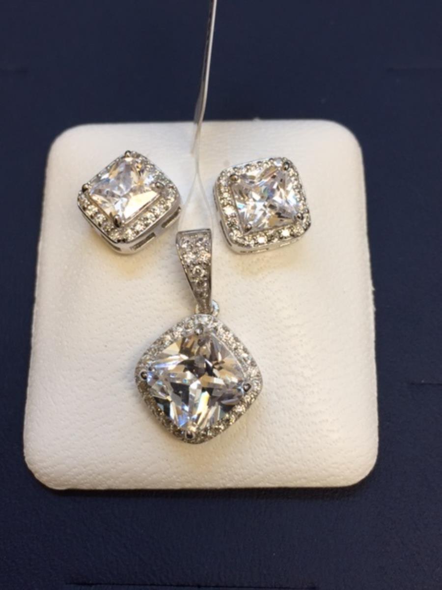 Platinum Plated Brass Cushion Cut Earring & Necklace Set