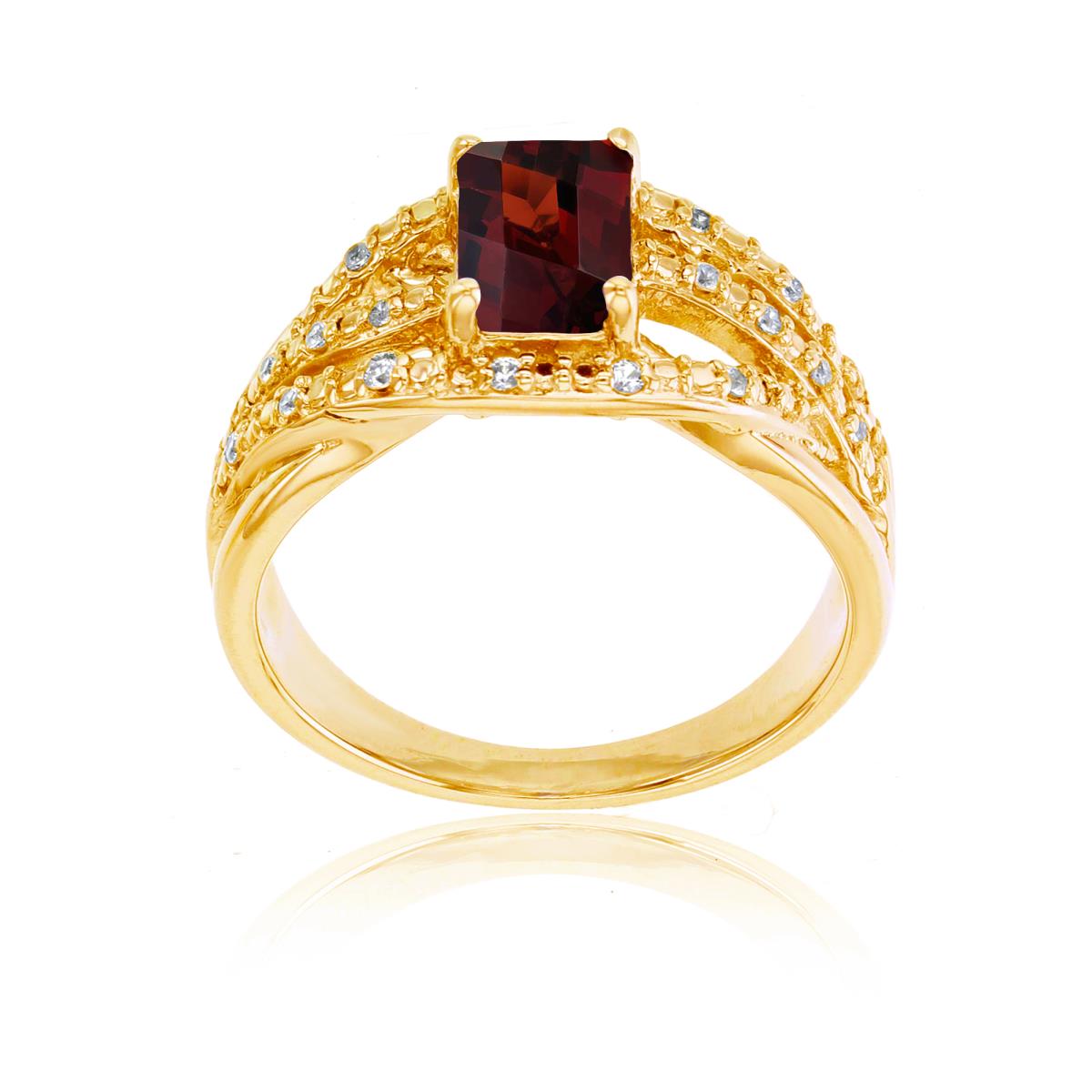 10K Yellow Gold 0.10 CTTW Rnd Diamond & 7x5mm Oct Garnet Ring
